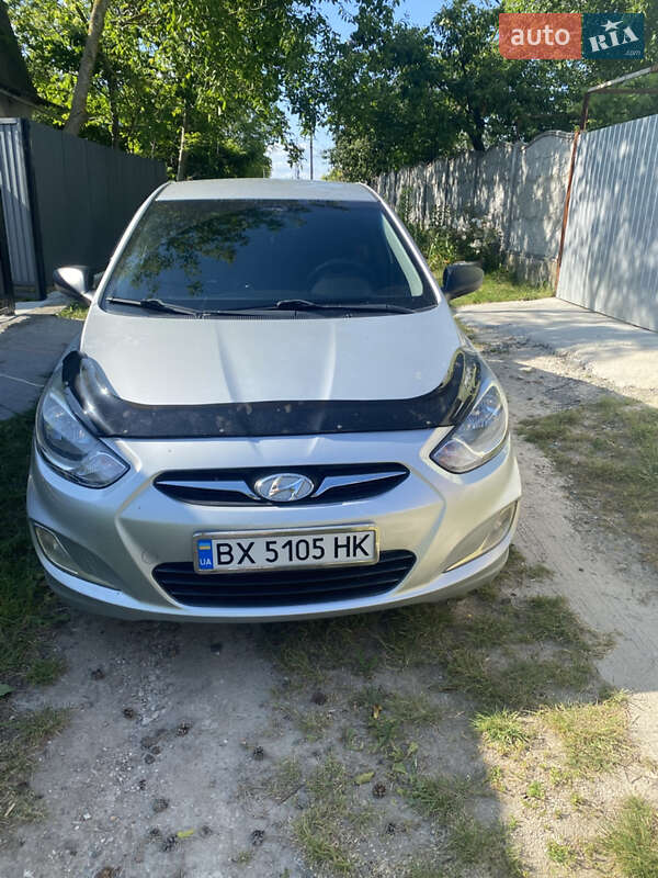 Седан Hyundai Accent 2014 в 