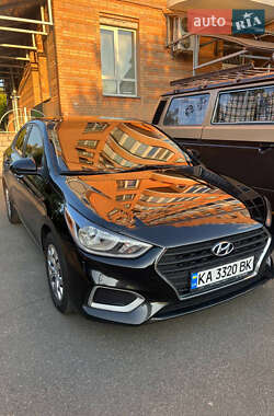 Седан Hyundai Accent 2017 в Киеве