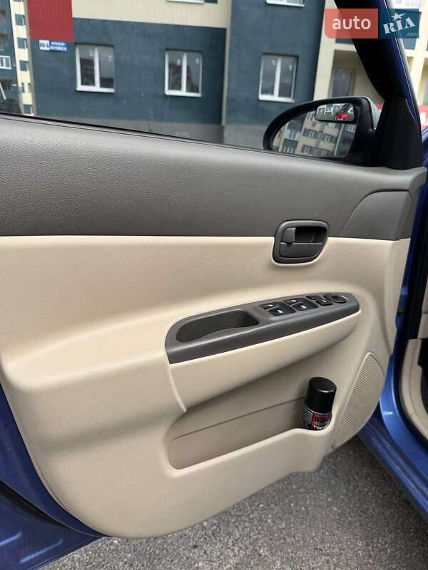 Седан Hyundai Accent 2008 в Харькове