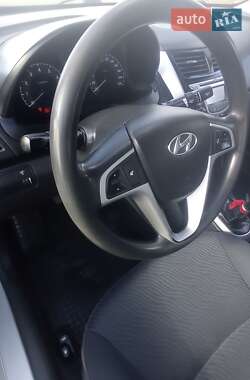 Седан Hyundai Accent 2011 в 