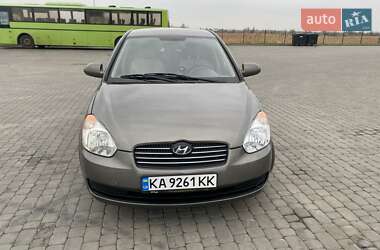 Седан Hyundai Accent 2010 в Днепре