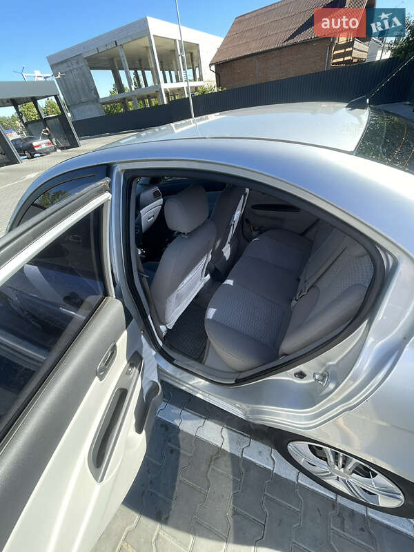 Седан Hyundai Accent 2008 в Виннице
