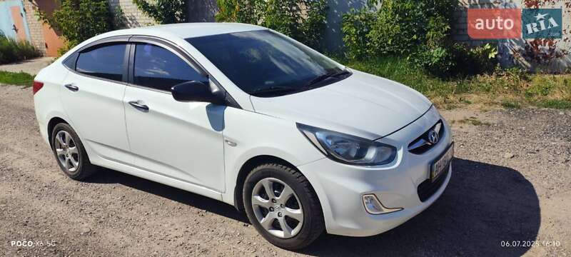 Седан Hyundai Accent 2013 в Слов'янську