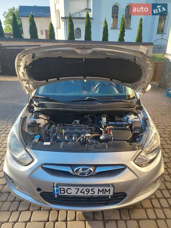 Седан Hyundai Accent 2011 в Львове