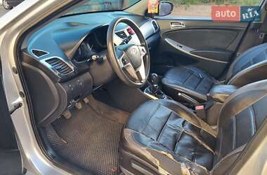 Седан Hyundai Accent 2011 в 