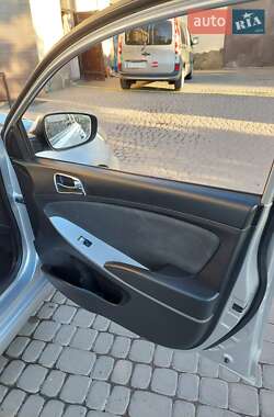 Седан Hyundai Accent 2011 в 