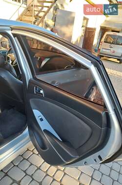 Седан Hyundai Accent 2011 в 