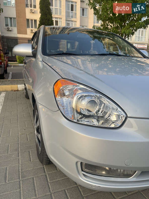 Седан Hyundai Accent 2007 в Киеве