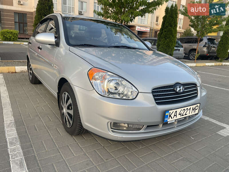 Седан Hyundai Accent 2007 в Киеве