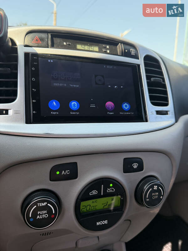 Седан Hyundai Accent 2008 в Днепре
