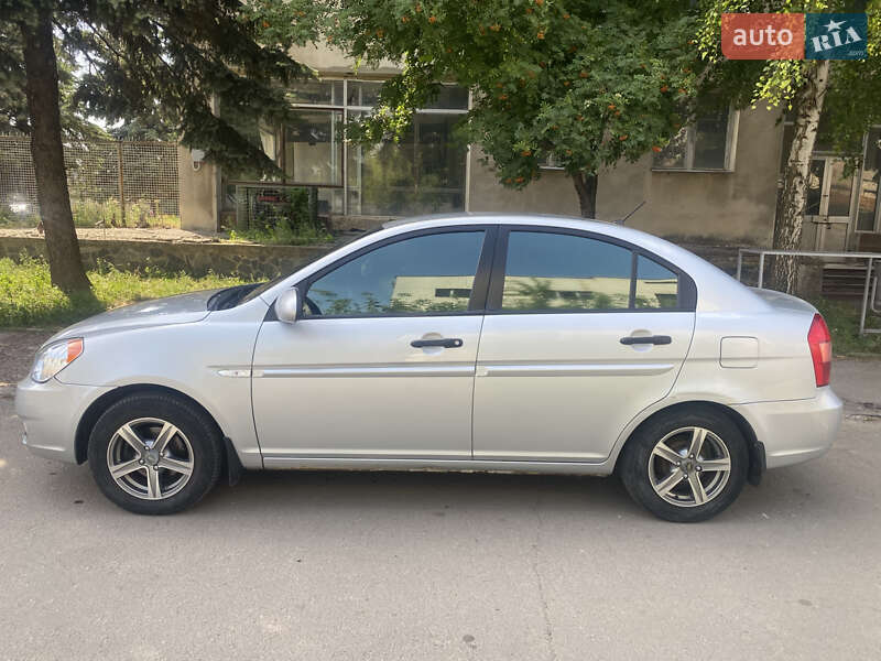 Седан Hyundai Accent 2008 в Сумах