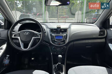 Седан Hyundai Accent 2011 в 