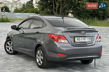 Седан Hyundai Accent 2013 в 