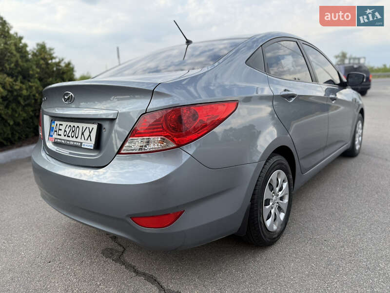 Седан Hyundai Accent 2019 в Днепре