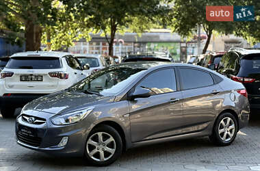 Седан Hyundai Accent 2011 в 