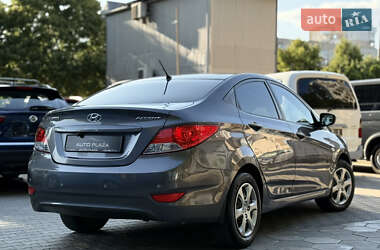 Седан Hyundai Accent 2011 в 