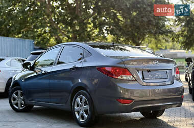 Седан Hyundai Accent 2011 в 