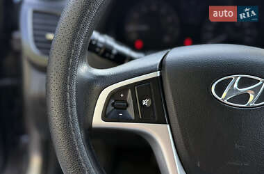 Седан Hyundai Accent 2011 в 