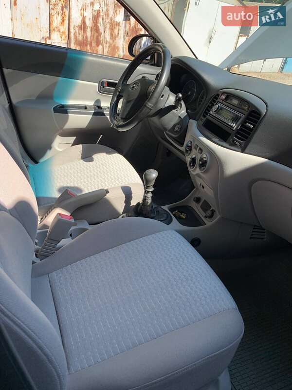 Седан Hyundai Accent 2008 в Запорожье