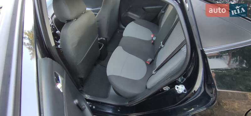 Седан Hyundai Accent 2012 в Змиеве