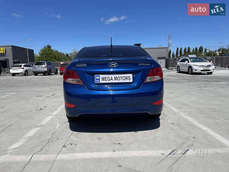 Седан Hyundai Accent 2012 в Киеве