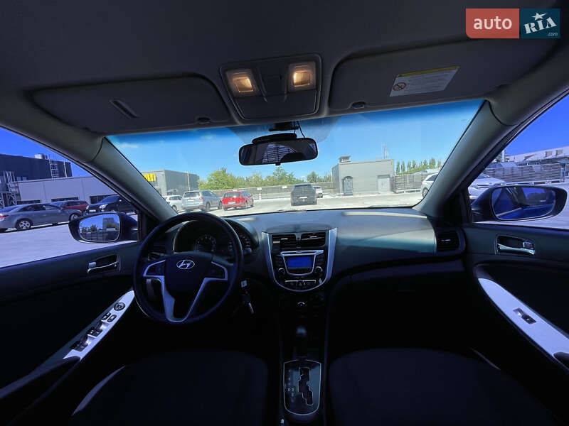 Седан Hyundai Accent 2012 в Киеве