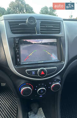 Седан Hyundai Accent 2011 в 