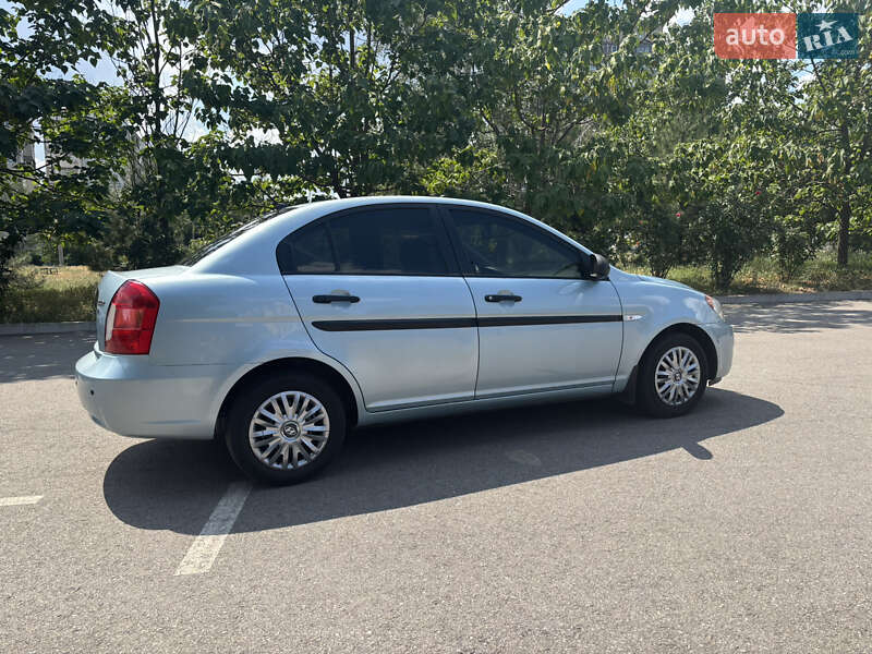 Седан Hyundai Accent 2010 в Запоріжжі