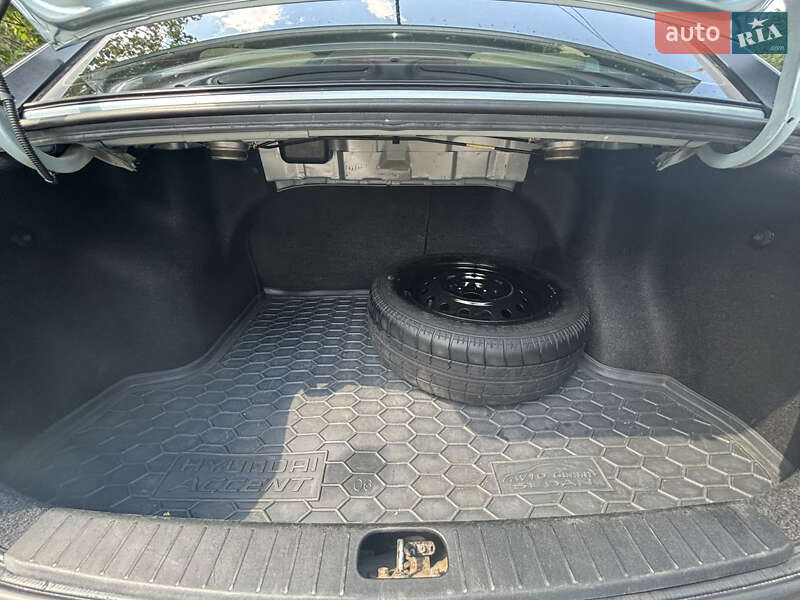 Седан Hyundai Accent 2010 в Запоріжжі