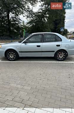 Седан Hyundai Accent 2002 в 
