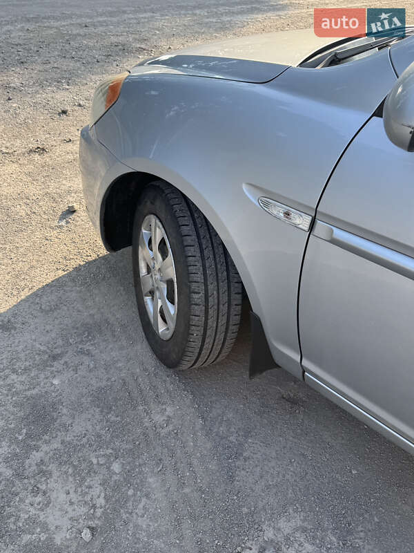 Седан Hyundai Accent 2008 в Борщеве