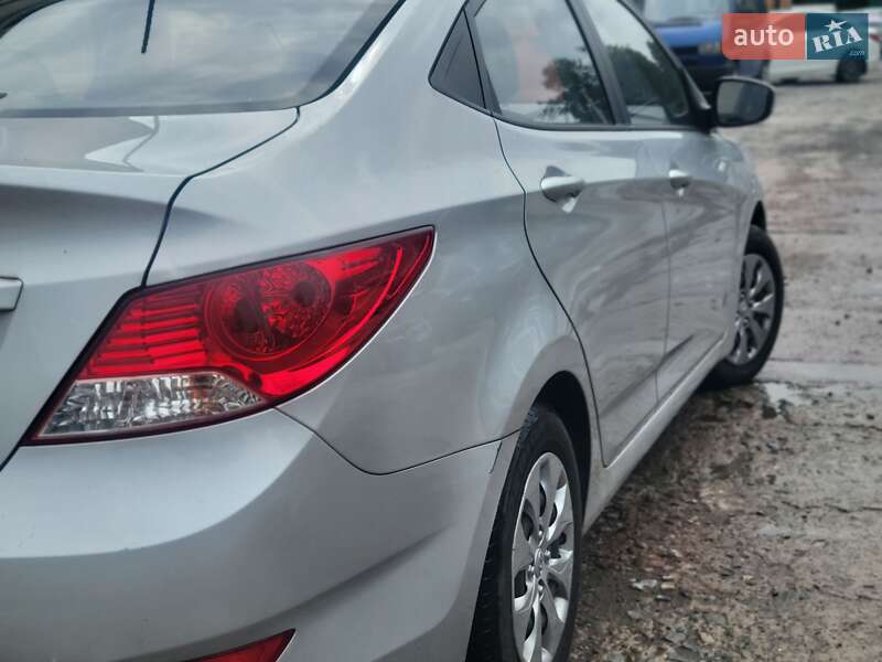 Седан Hyundai Accent 2016 в Львове