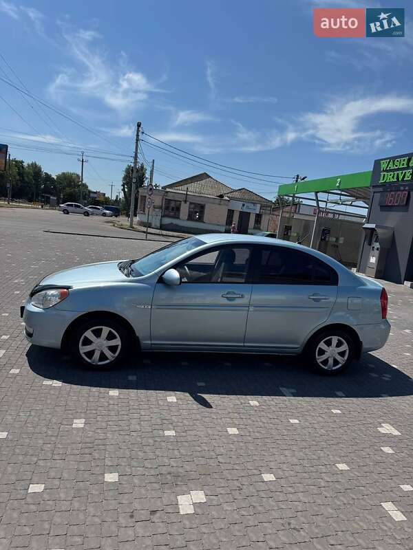 Седан Hyundai Accent 2009 в Кременчуге