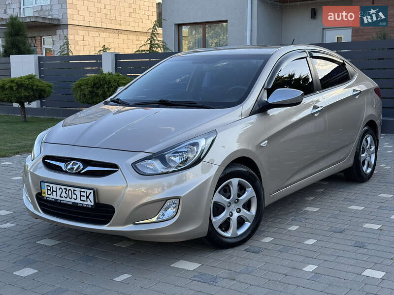Седан Hyundai Accent 2013 в Одессе
