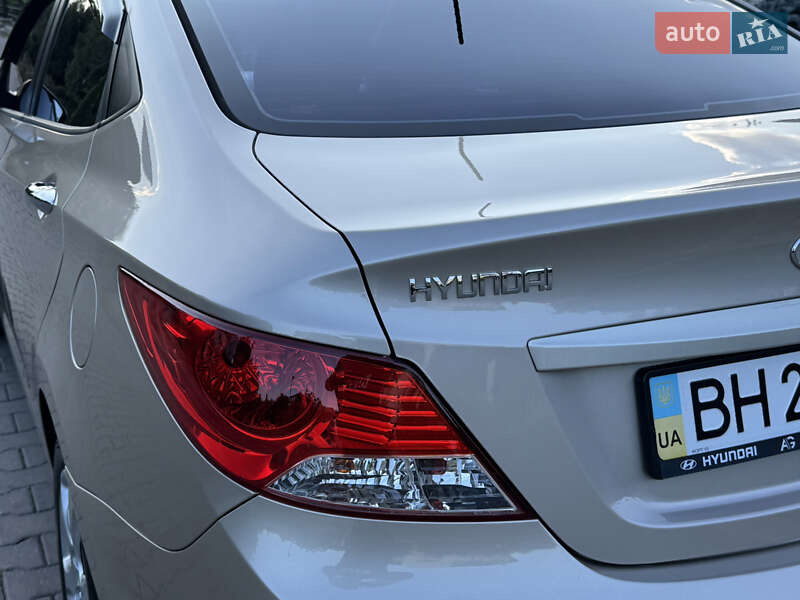 Седан Hyundai Accent 2013 в Одессе