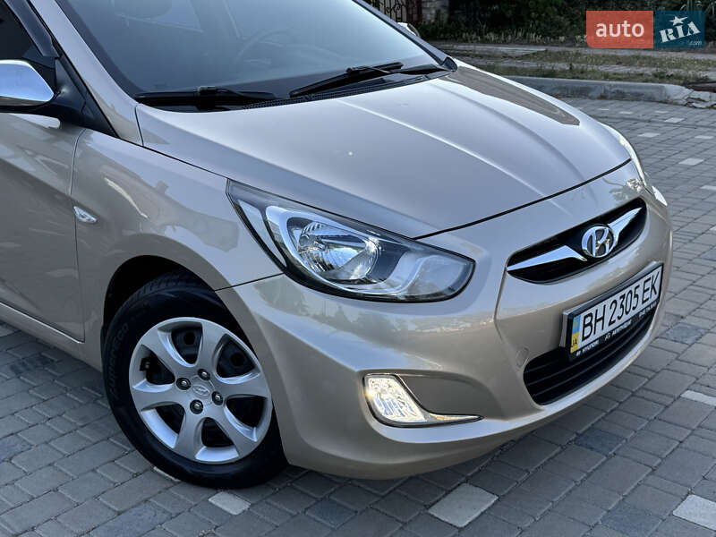 Седан Hyundai Accent 2013 в Одессе