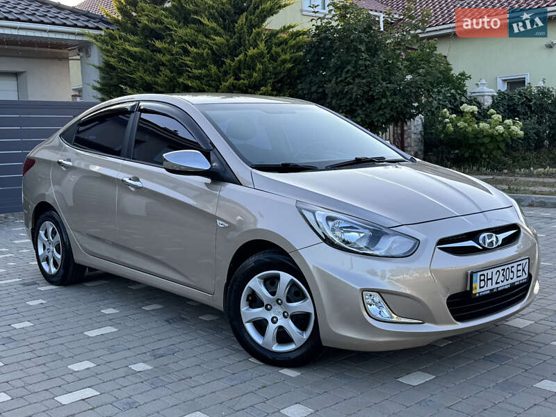 Седан Hyundai Accent 2013 в Одессе