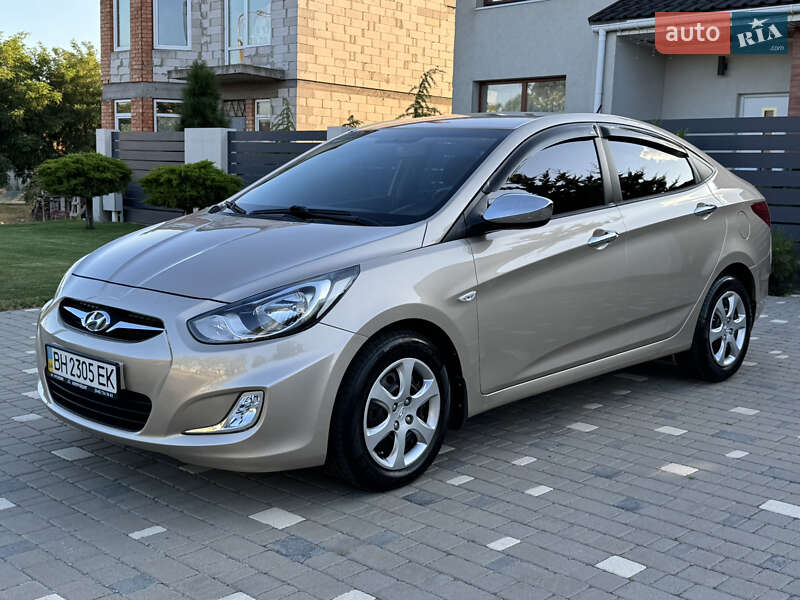 Седан Hyundai Accent 2013 в Одессе
