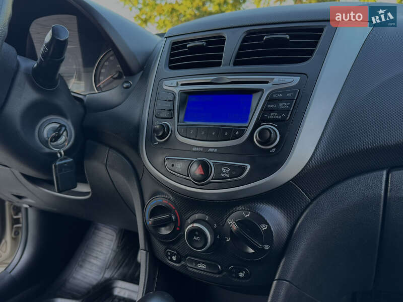 Седан Hyundai Accent 2013 в Одессе