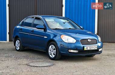 Седан Hyundai Accent 2009 в Днепре