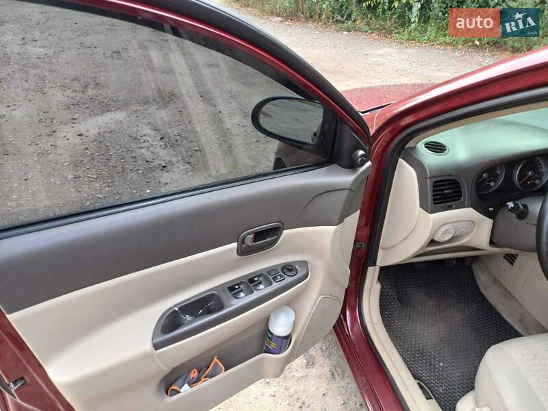 Седан Hyundai Accent 2008 в Киеве