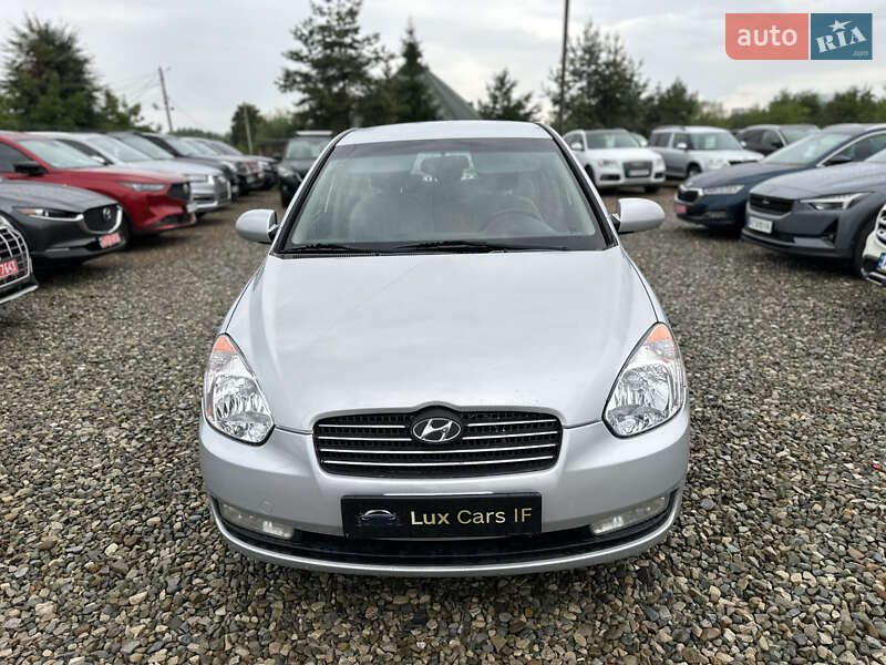 Хэтчбек Hyundai Accent 2008 в Ивано-Франковске