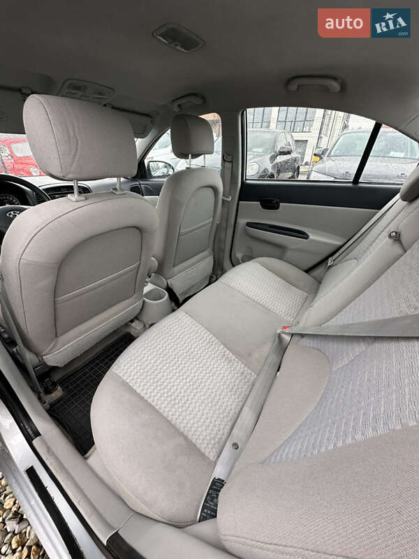 Хэтчбек Hyundai Accent 2008 в Ивано-Франковске
