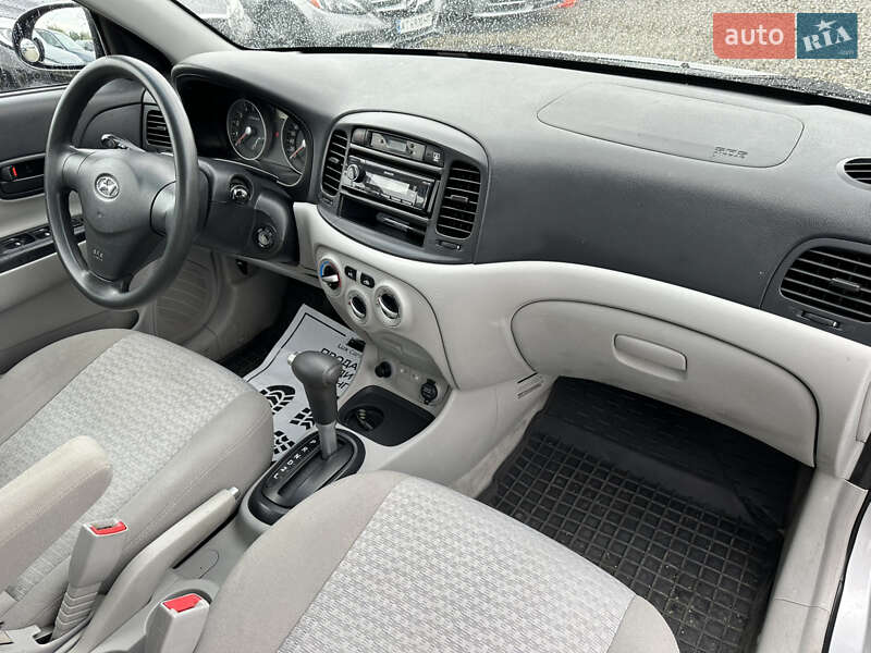 Хэтчбек Hyundai Accent 2008 в Ивано-Франковске
