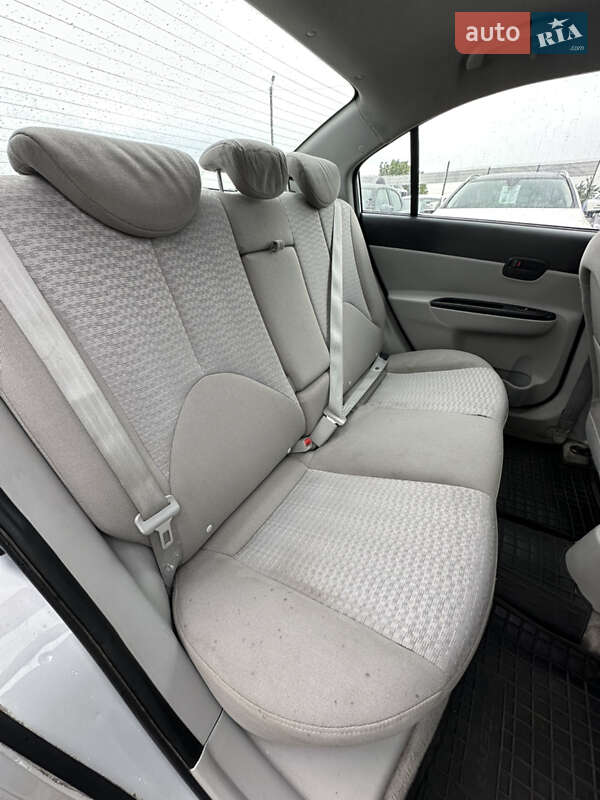 Хэтчбек Hyundai Accent 2008 в Ивано-Франковске