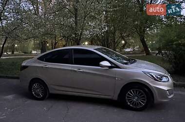 Седан Hyundai Accent 2012 в 