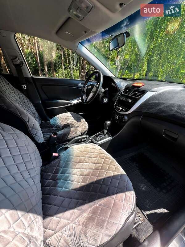 Седан Hyundai Accent 2012 в Киеве