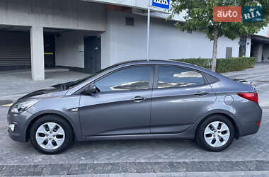Седан Hyundai Accent 2016 в 