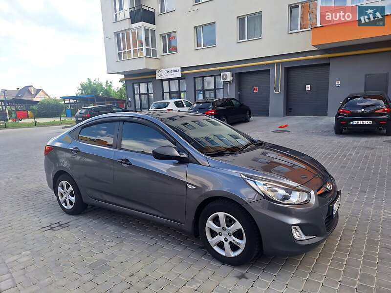 Седан Hyundai Accent 2013 в Виннице