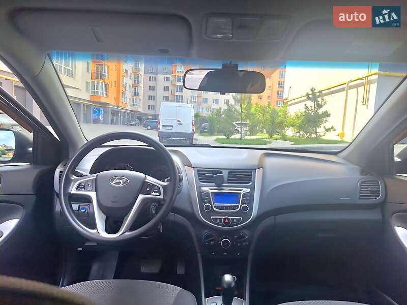 Седан Hyundai Accent 2013 в Виннице